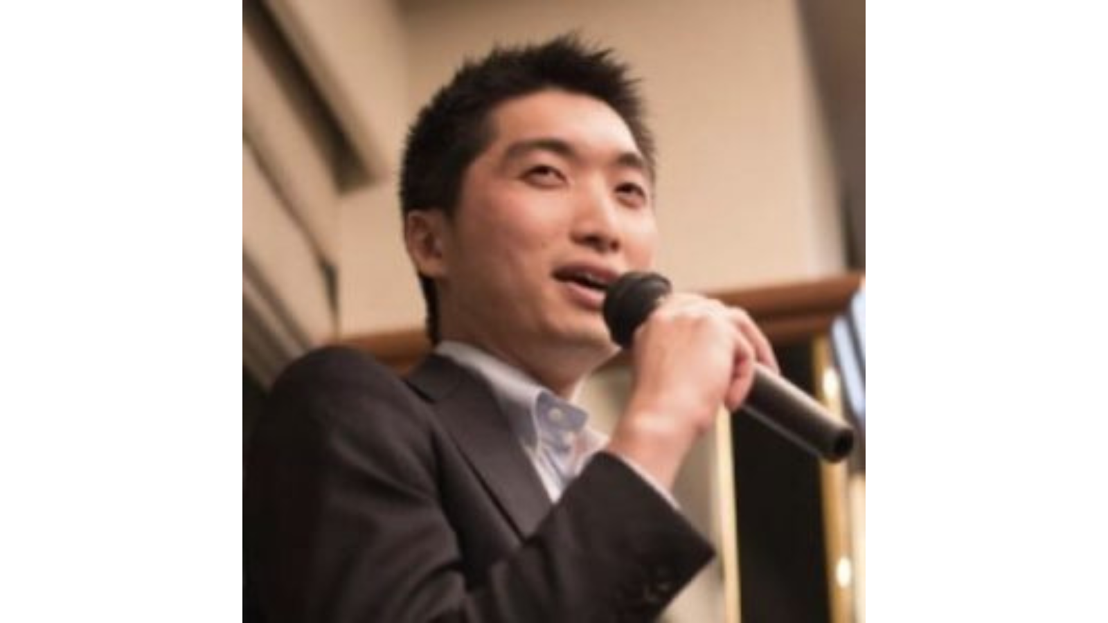 有限会社 飯田高遠堂
5代目  飯田 慶雄  創業138年