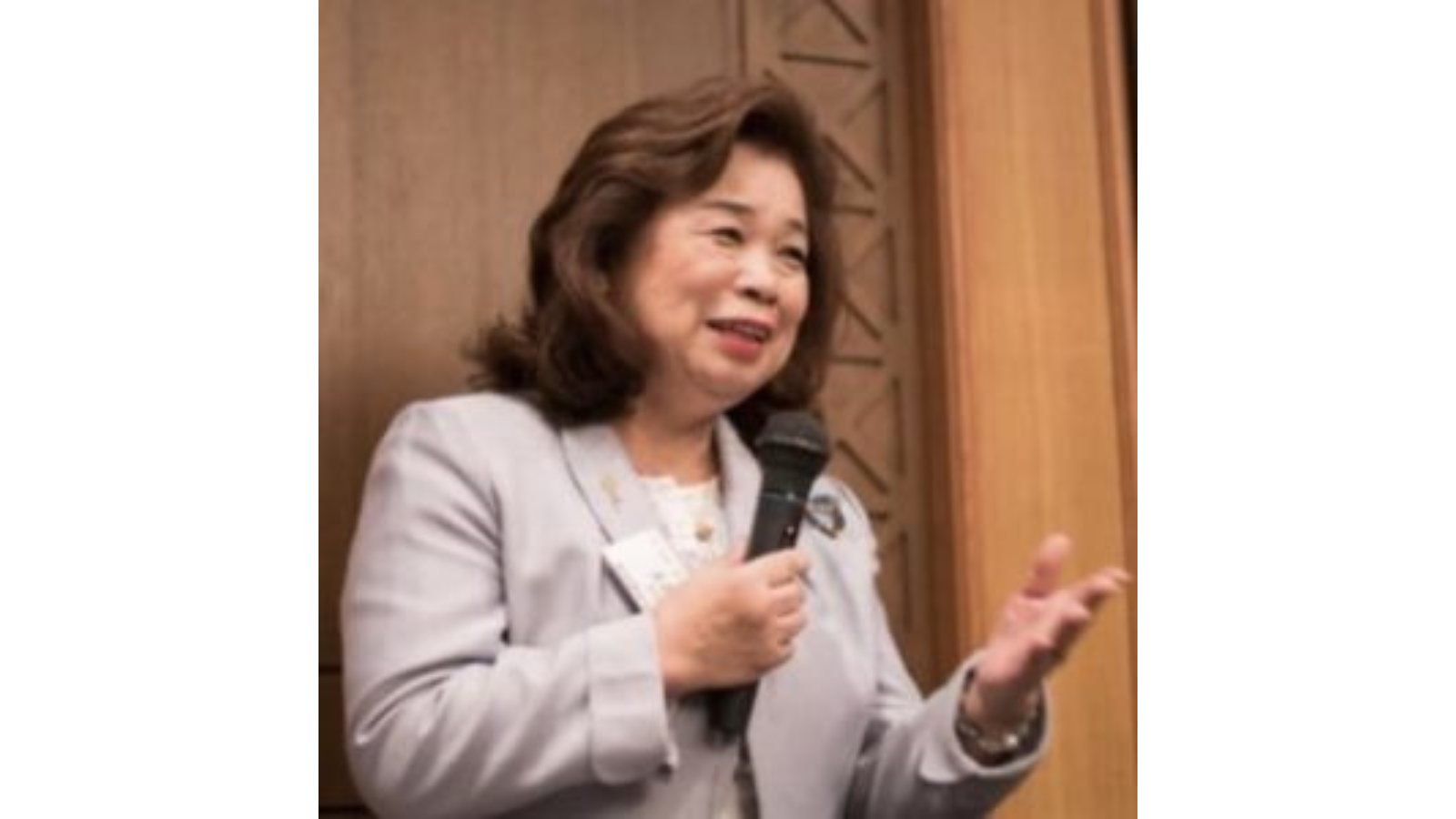 株式会社 秋葉牧場
6代目  秋葉 良子 創業131年